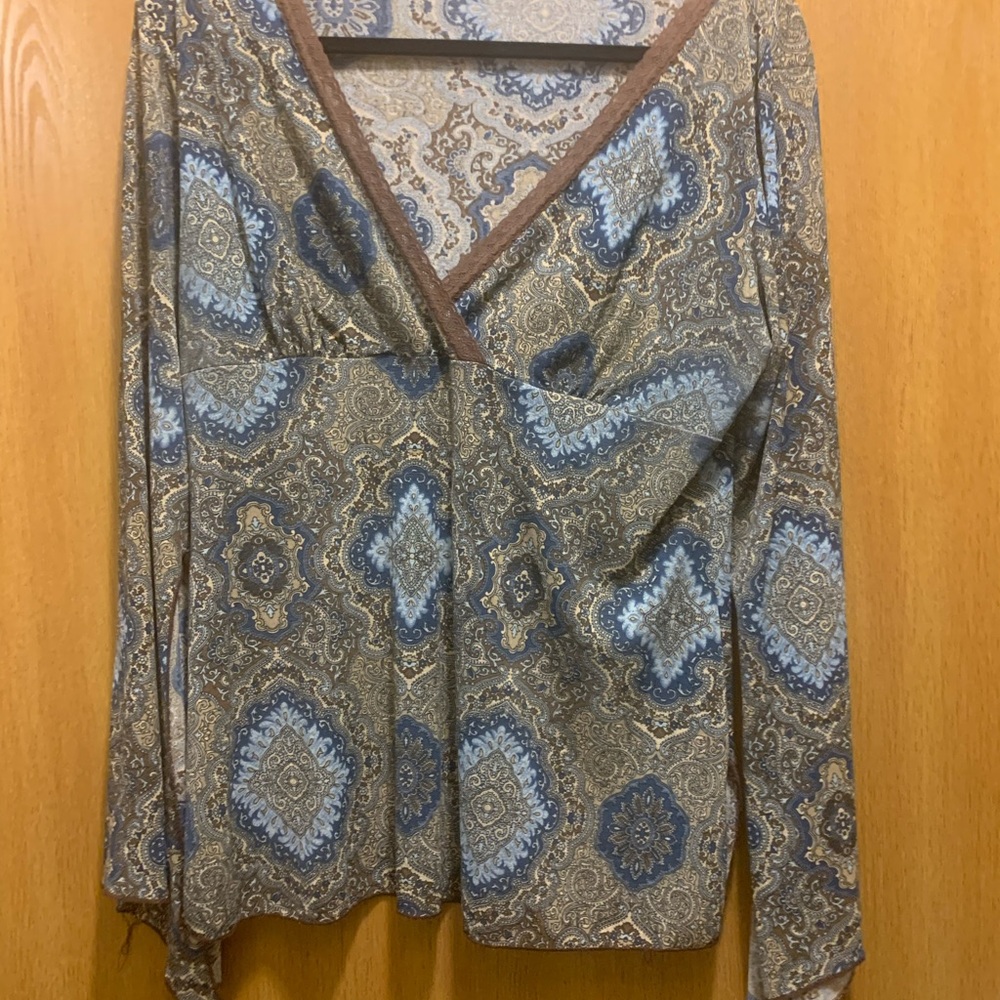 Vintage Blue Paisley V-neck Flared Arms Blouse